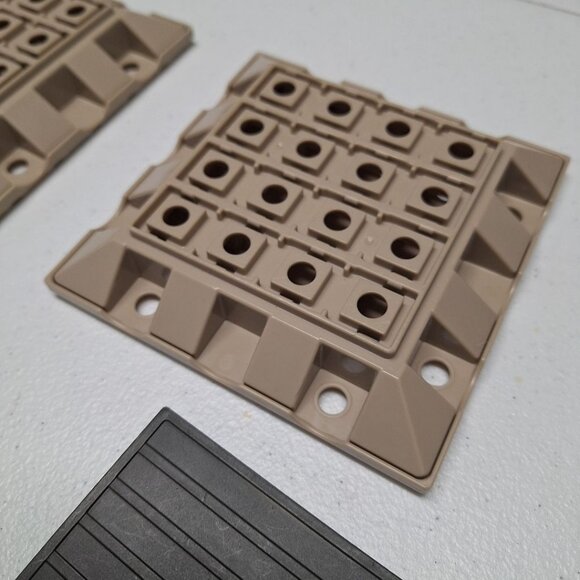 Fisher Price Trio Kings Castle Replacement Pieces Drawbridge Bases Kingdom Parts - Picture 7 of 9